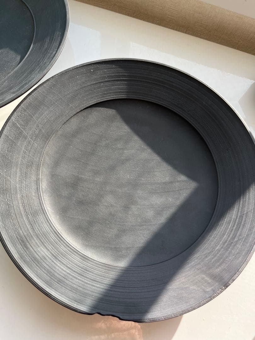 運天達也さん　約28センチのお皿　2枚セット＋おまけ