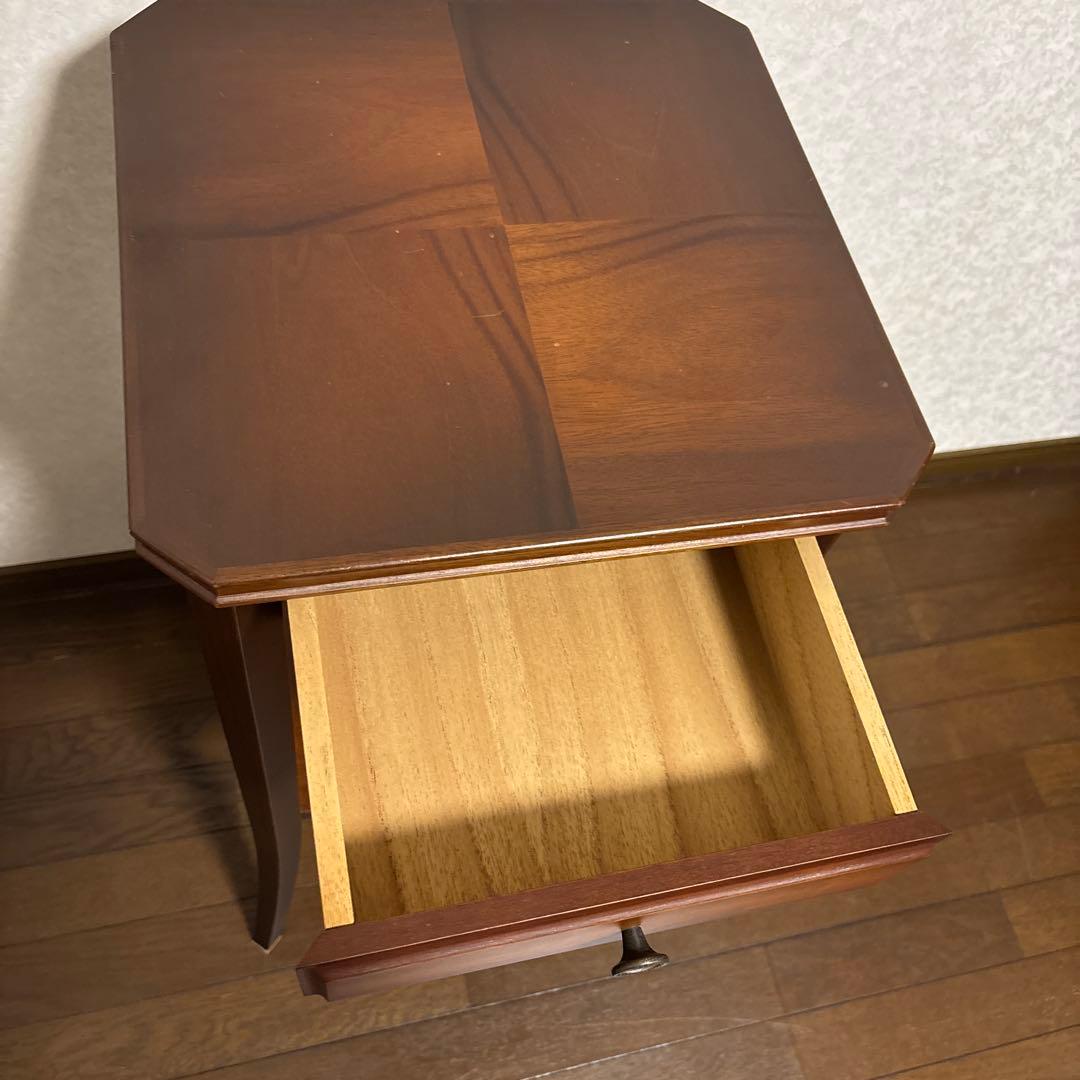 【美品】サイドテーブル アンティーク調 クラシック 花台 コンソール