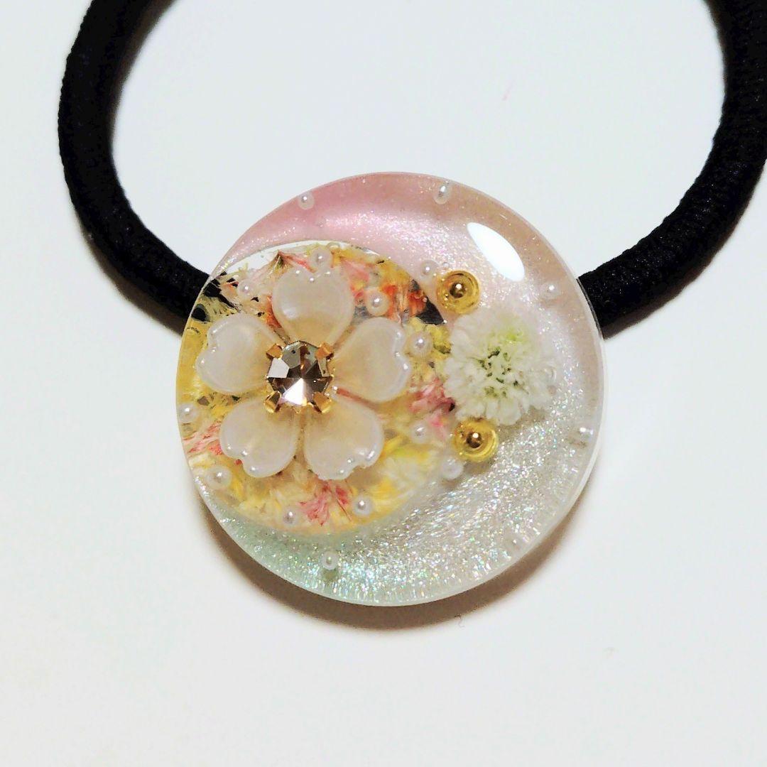 No.454　レジン ヘアゴム キーホルダー ピンバッジ さくら透け感あり
