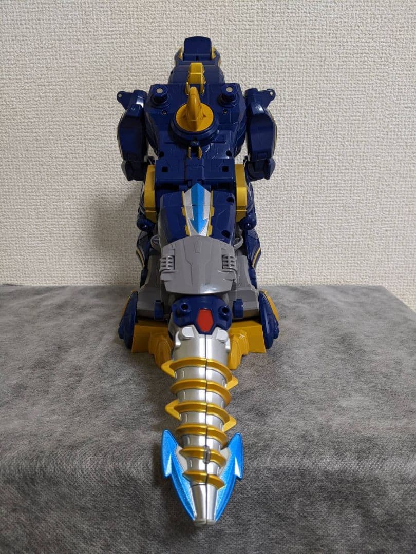 海賊戦隊ゴーカイジャー 海賊合体 DX豪獣神 (※破損あり。) - メルカリ