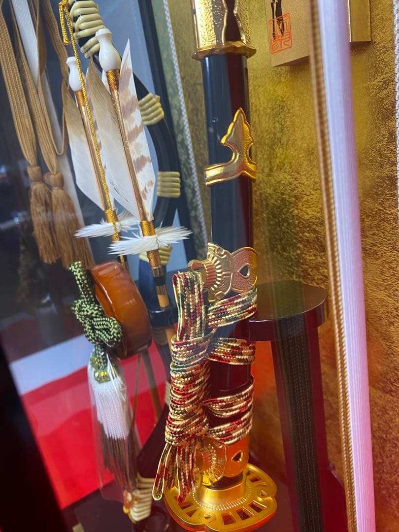 東京久月 破魔弓 安芸の金銀紙ガラスケース・間口約24×奥行約19×高