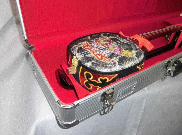 新品未使用(送料無料)13.000円　沖縄三線専用　二丁入アルミハードケース