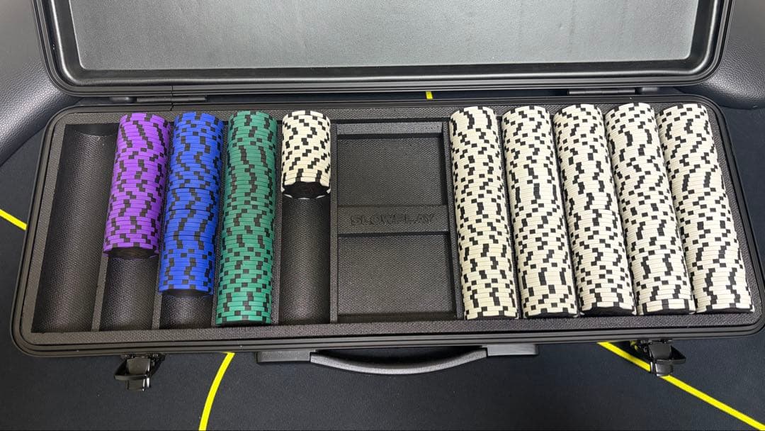 引取限定】ポーカーテーブル＆SLOWPLAYチップ2セット＆IKEA椅子 - メルカリ