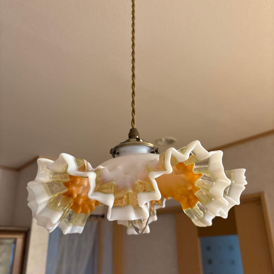 フランス アンティーク ガラスランプシェード　ヴァセリンガラス