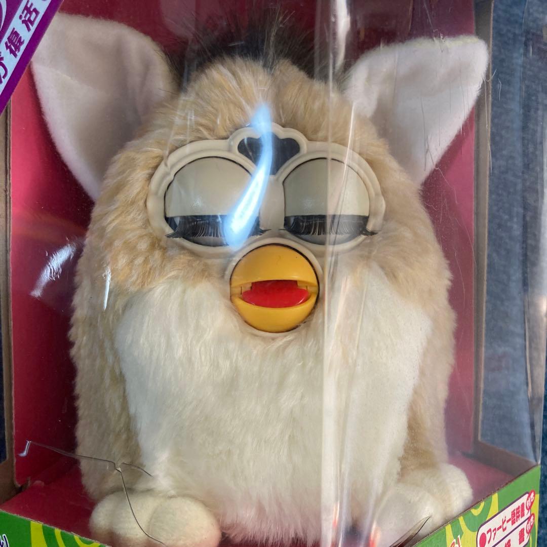 ファービー日本語2009年製造外箱破損有り - メルカリ