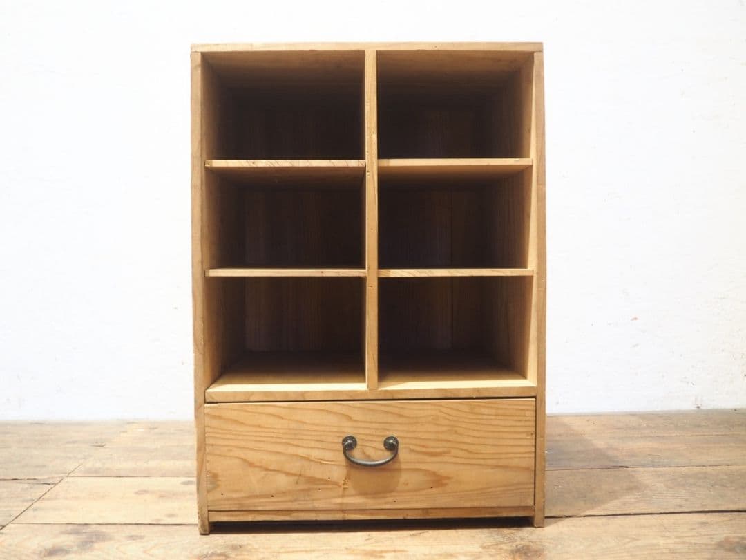 1215 引き出し付き　杉の収納棚　飾り棚　ラック　古家具　レトロ　ビンテージ