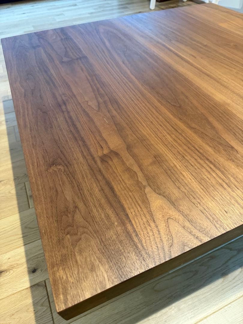 マスターウォール　リビングローテーブル