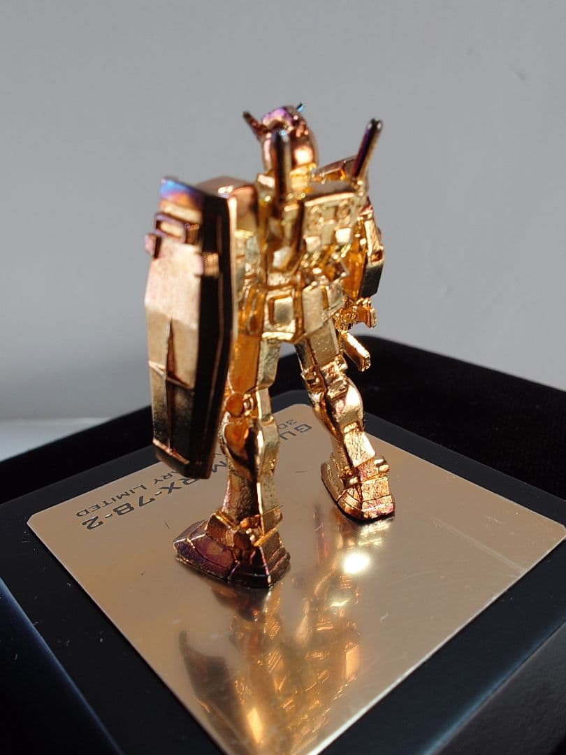 純金メッキ使用　ガンダム　非売品　セブン-イレブンキャンペーン
