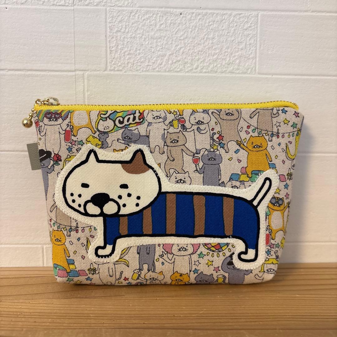 感謝価格　SALE 猫柄　16cmファスナーポーチ　人気　ハンドメイド
