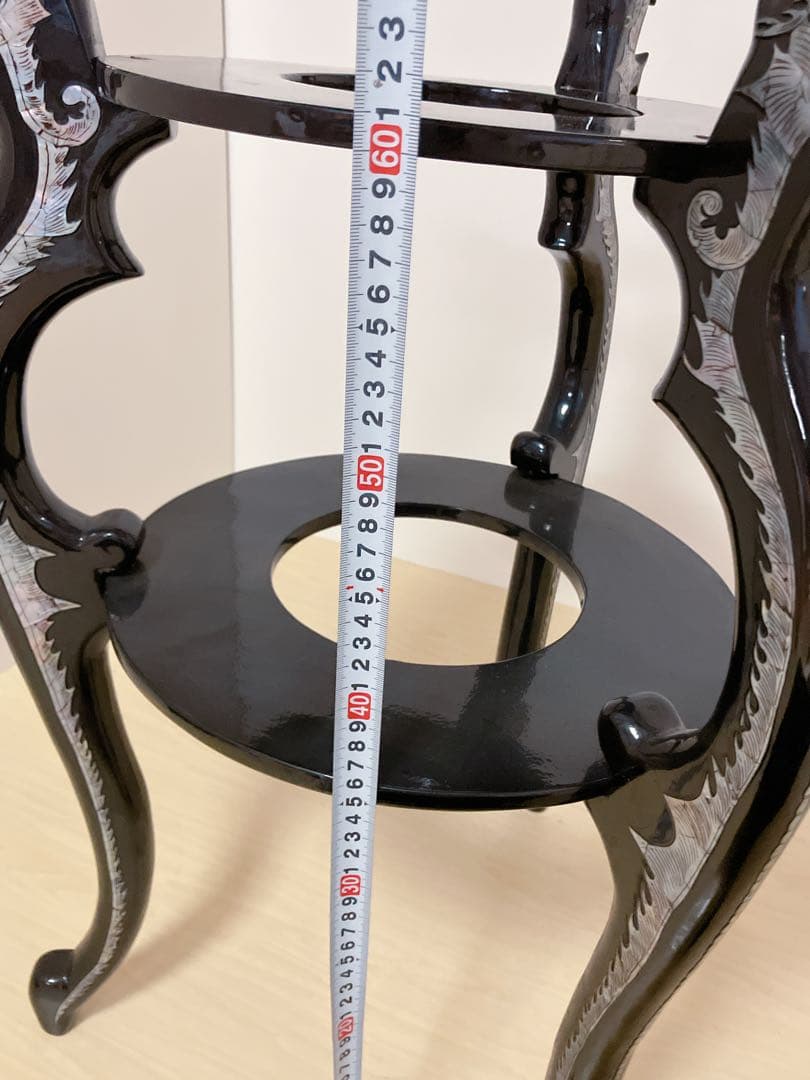 アンティーク調　飾り棚　花台　猫脚　螺鈿細工　サイドテーブル