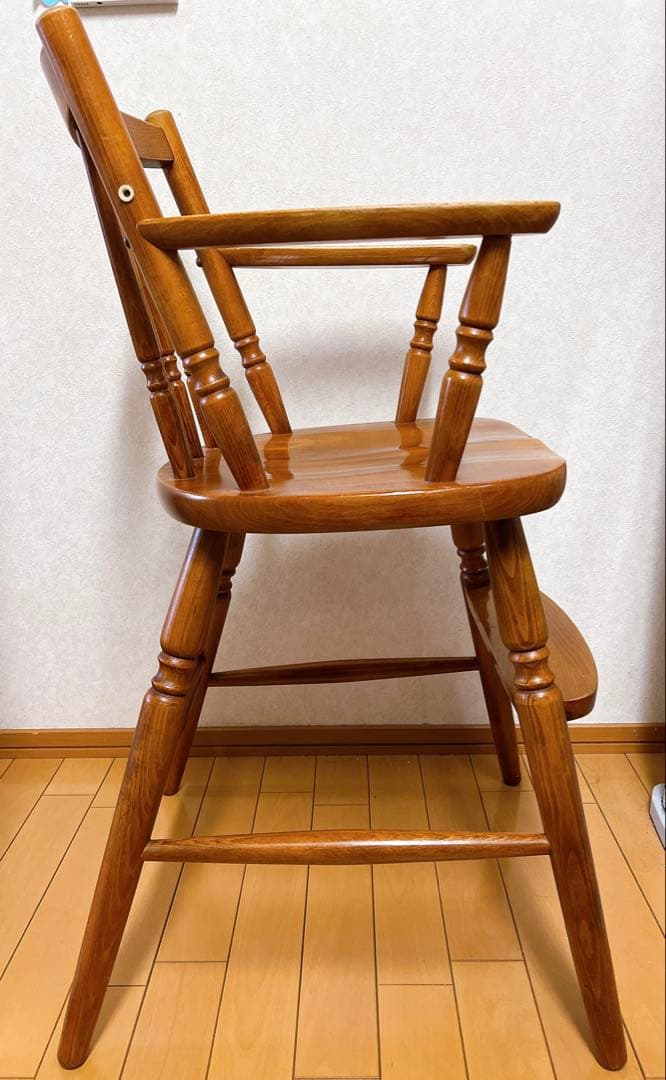 【送料込】木製子ども用肘掛け付きハイチェア
