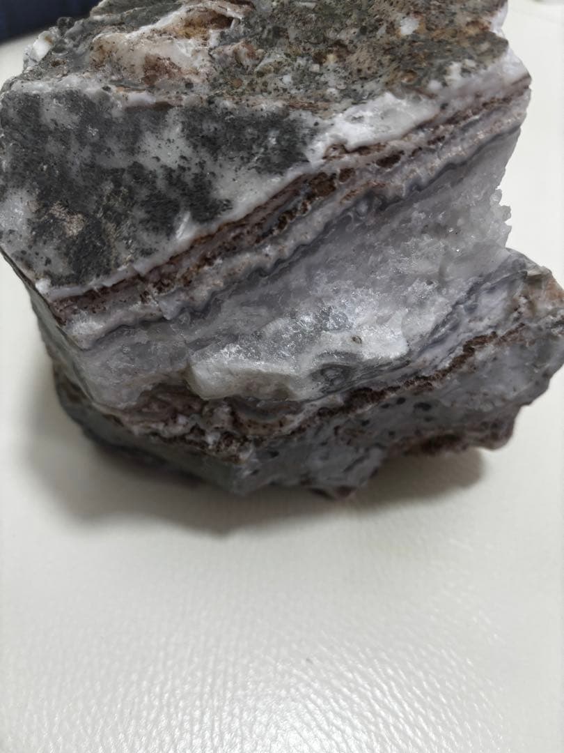 菱刈鉱山 金鉱石 原石 2.2kg｜層状縞模様 観賞用・鉱物標本