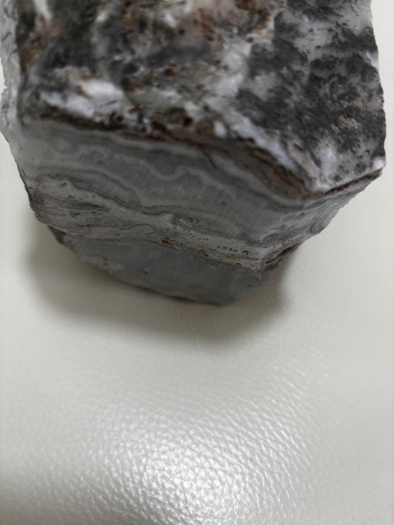 菱刈鉱山 金鉱石 原石 2.2kg｜層状縞模様 観賞用・鉱物標本