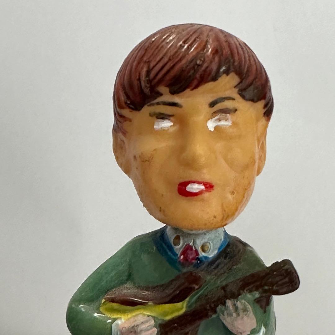 ビートルズ THE BEATLES首振り 置物 フィギュア - メルカリ