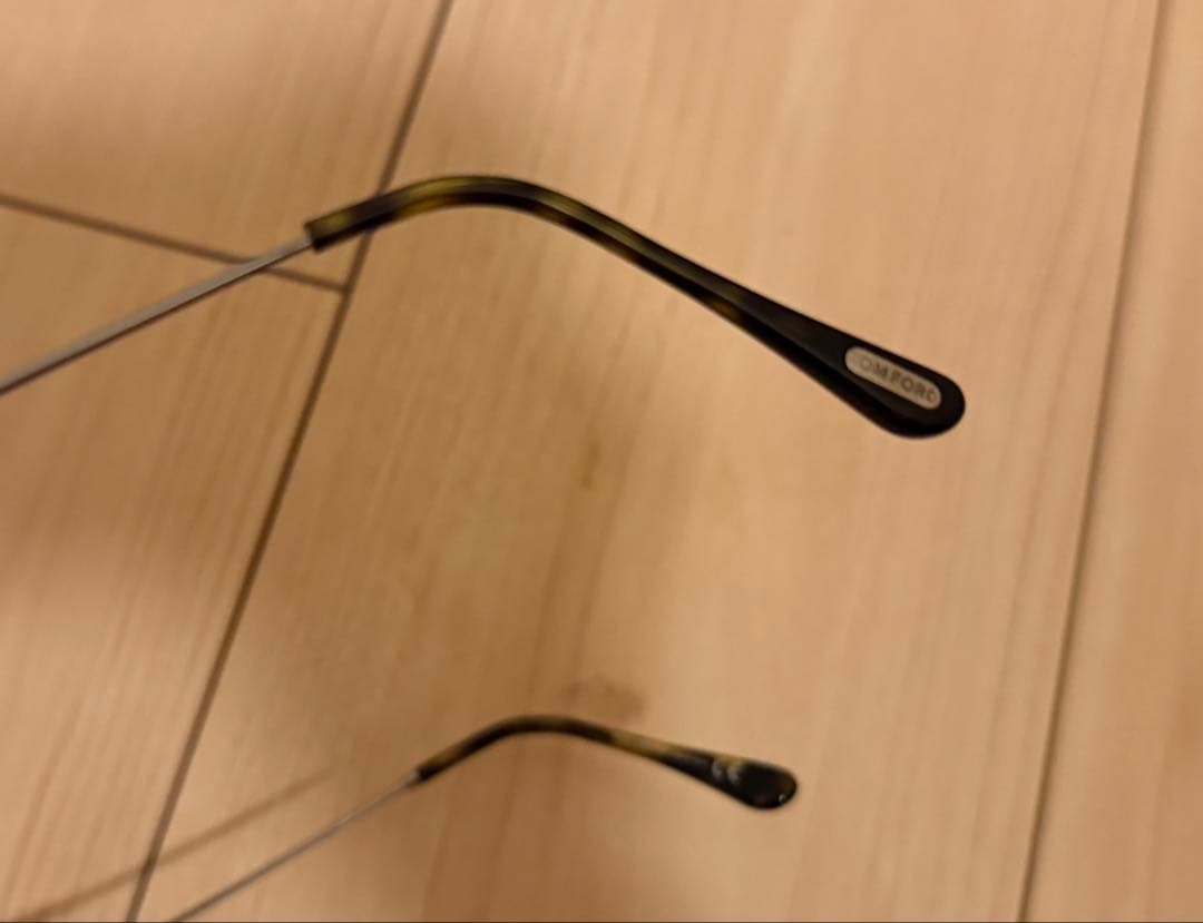 正規新品 トムフォード 型番TF5677-B ダブルブリッジ 送料無料