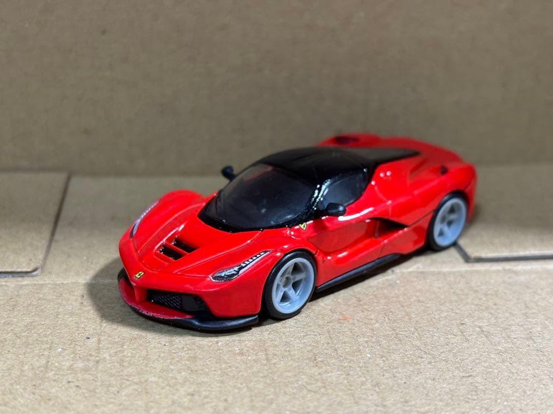 ア*キ様 HotWheels La Ferrari (2025) - メルカリ