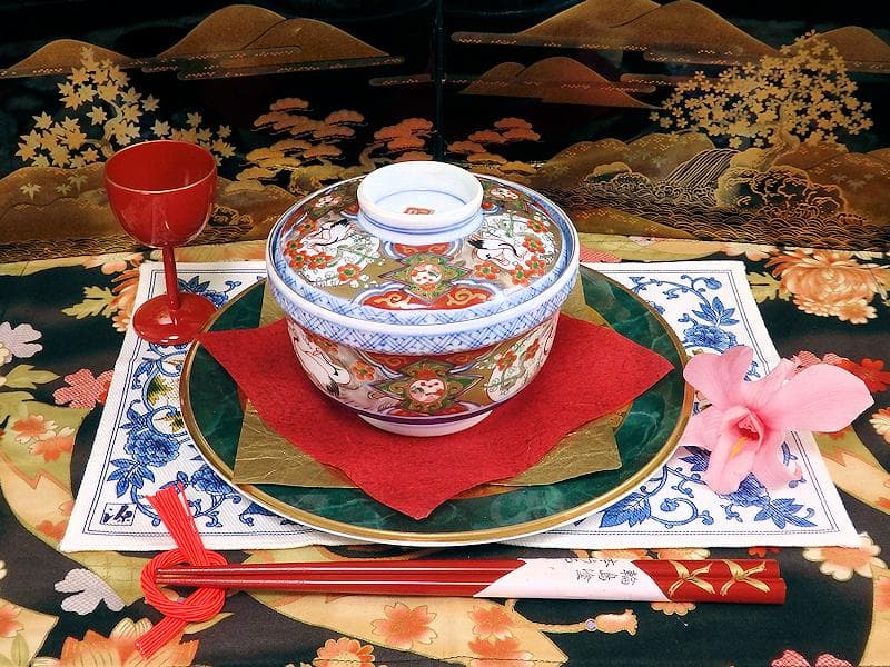 古伊万里 金襴手 双鶴に梅花の図 大振蓋茶碗 2客 D747AS-CHr - メルカリ