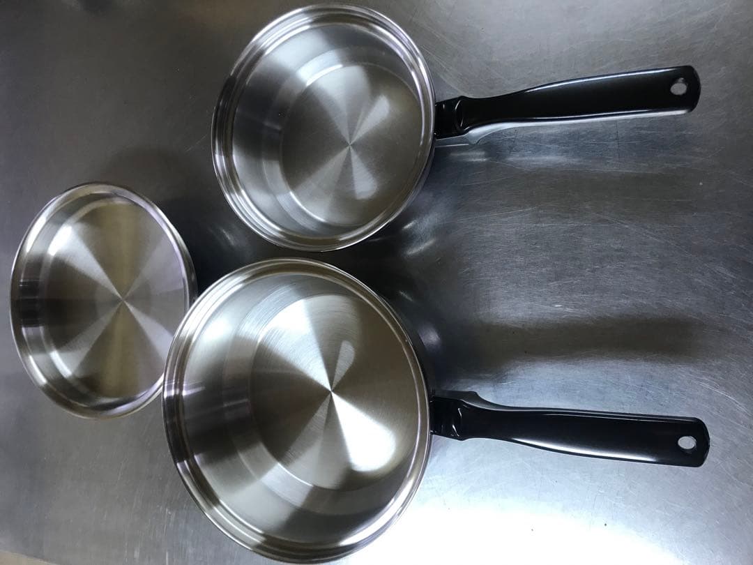 ＩＨ対応　2コートフタ付き　新品　インコア　ウイスコ