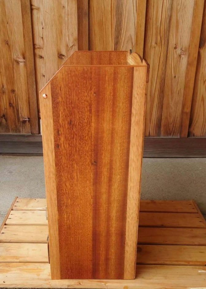 ラワンの収納棚《リペア済》