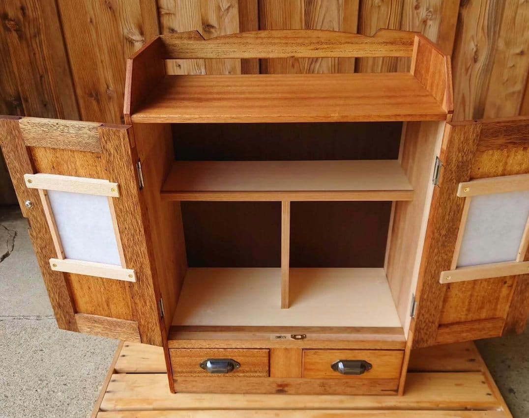 ラワンの収納棚《リペア済》