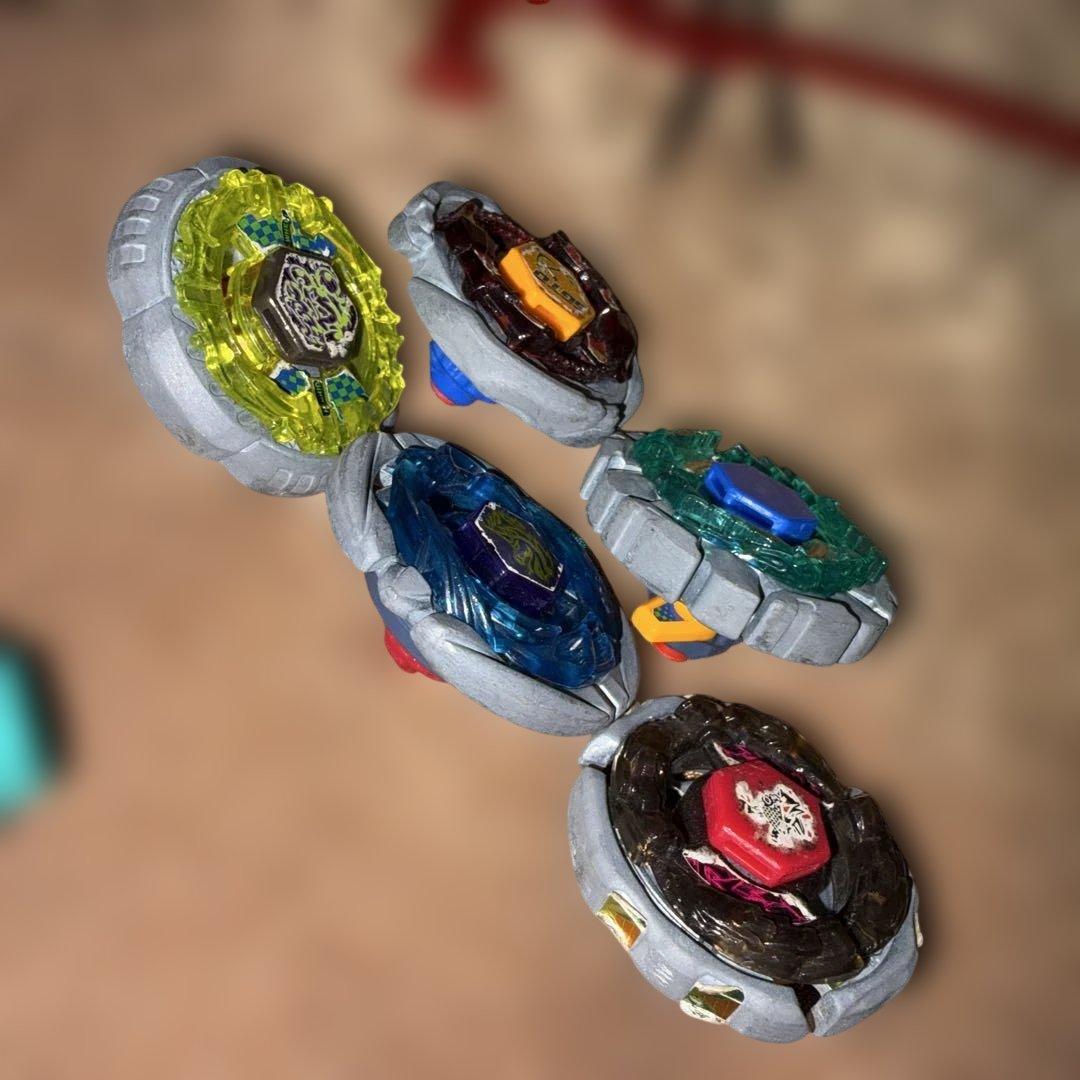 メタルファイトベイブレード 5個　デジタルパワーランチャー　ライトランチャー