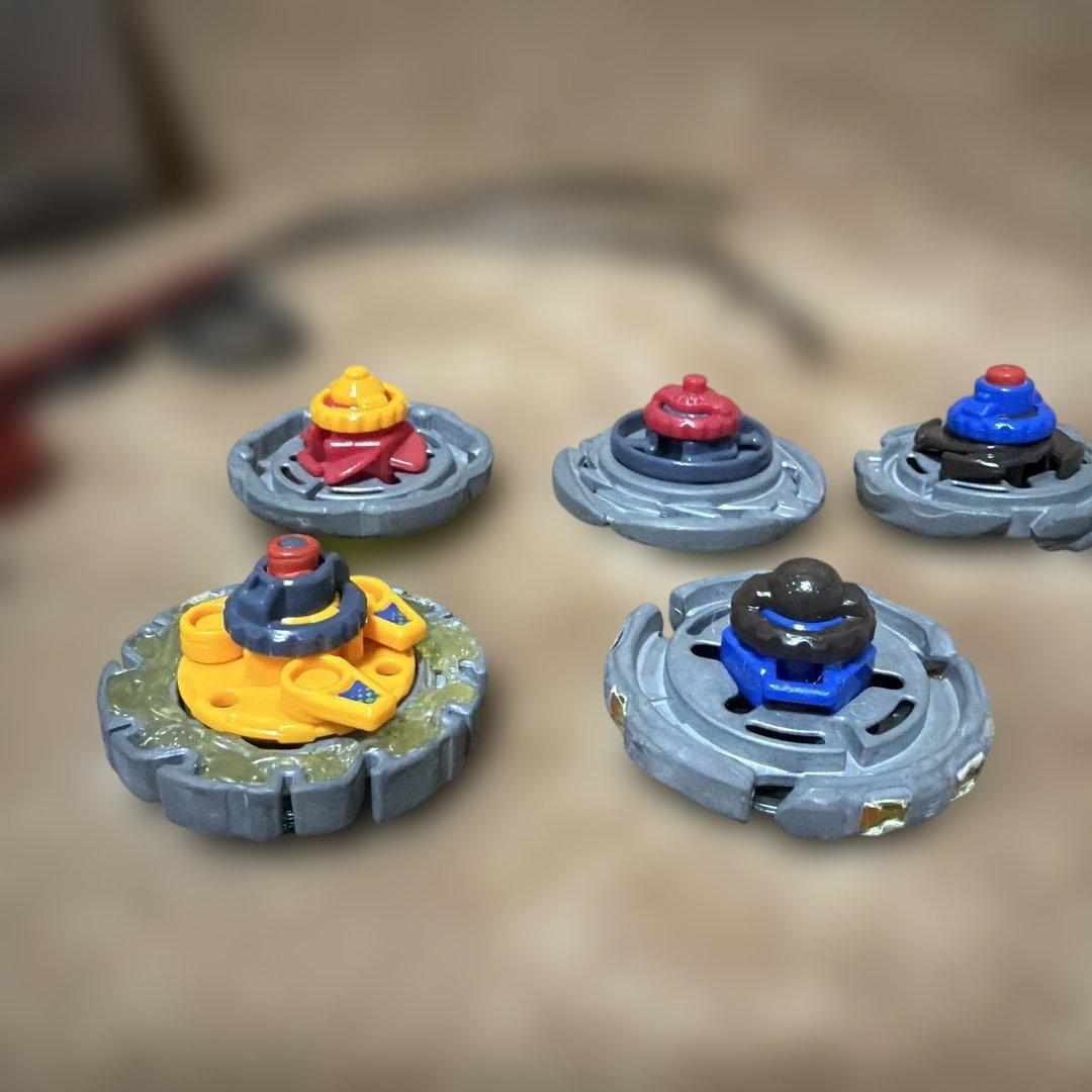 メタルファイトベイブレード 5個　デジタルパワーランチャー　ライトランチャー