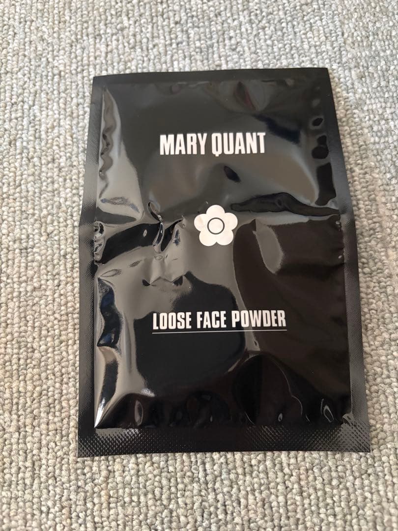 クヮント バイ マリークヮントナリッシング トリートローション ミルク パウダー