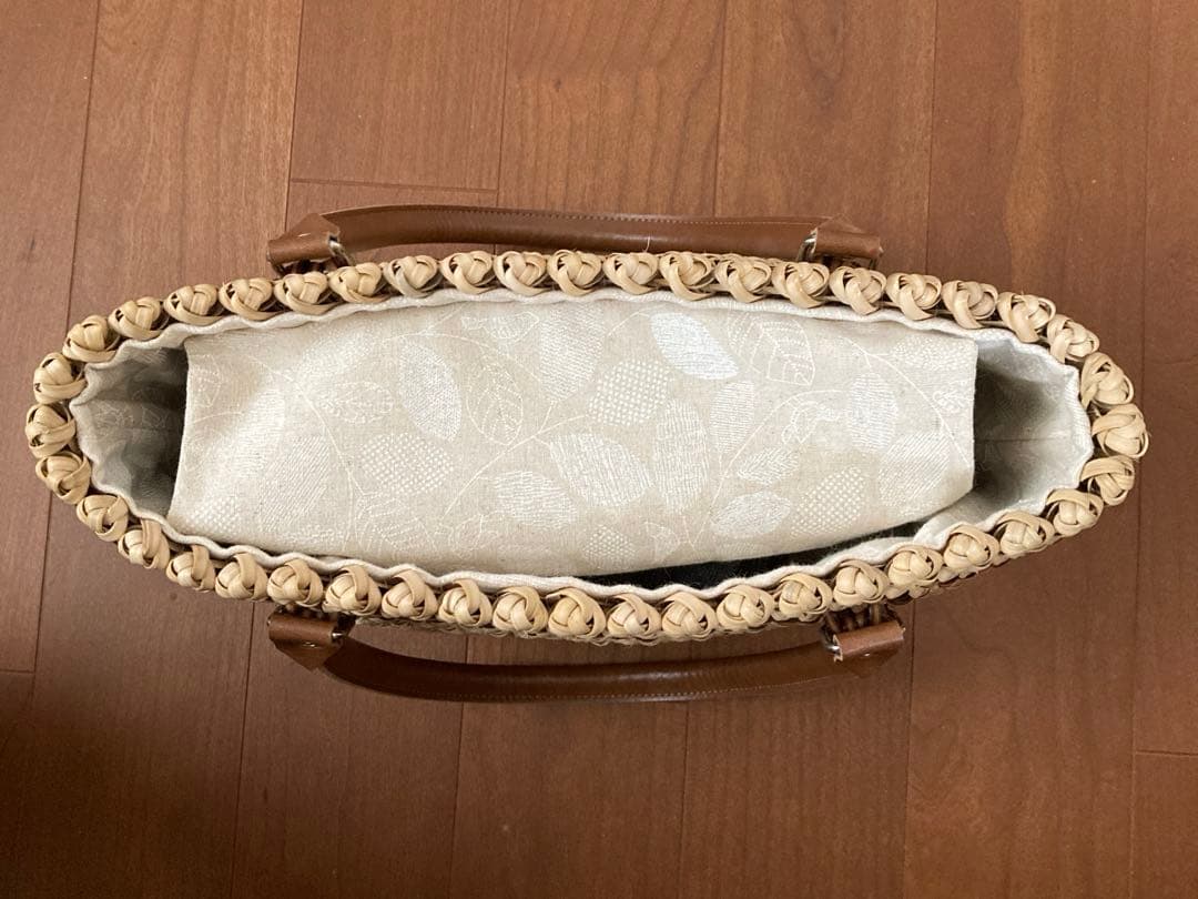 花結び編みトートバッグ ベージュブラウン　籐　ラタン