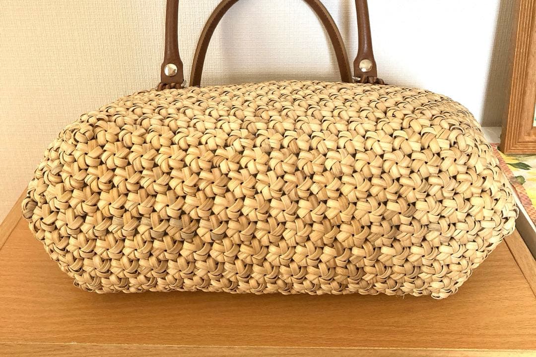 花結び編みトートバッグ ベージュブラウン　籐　ラタン