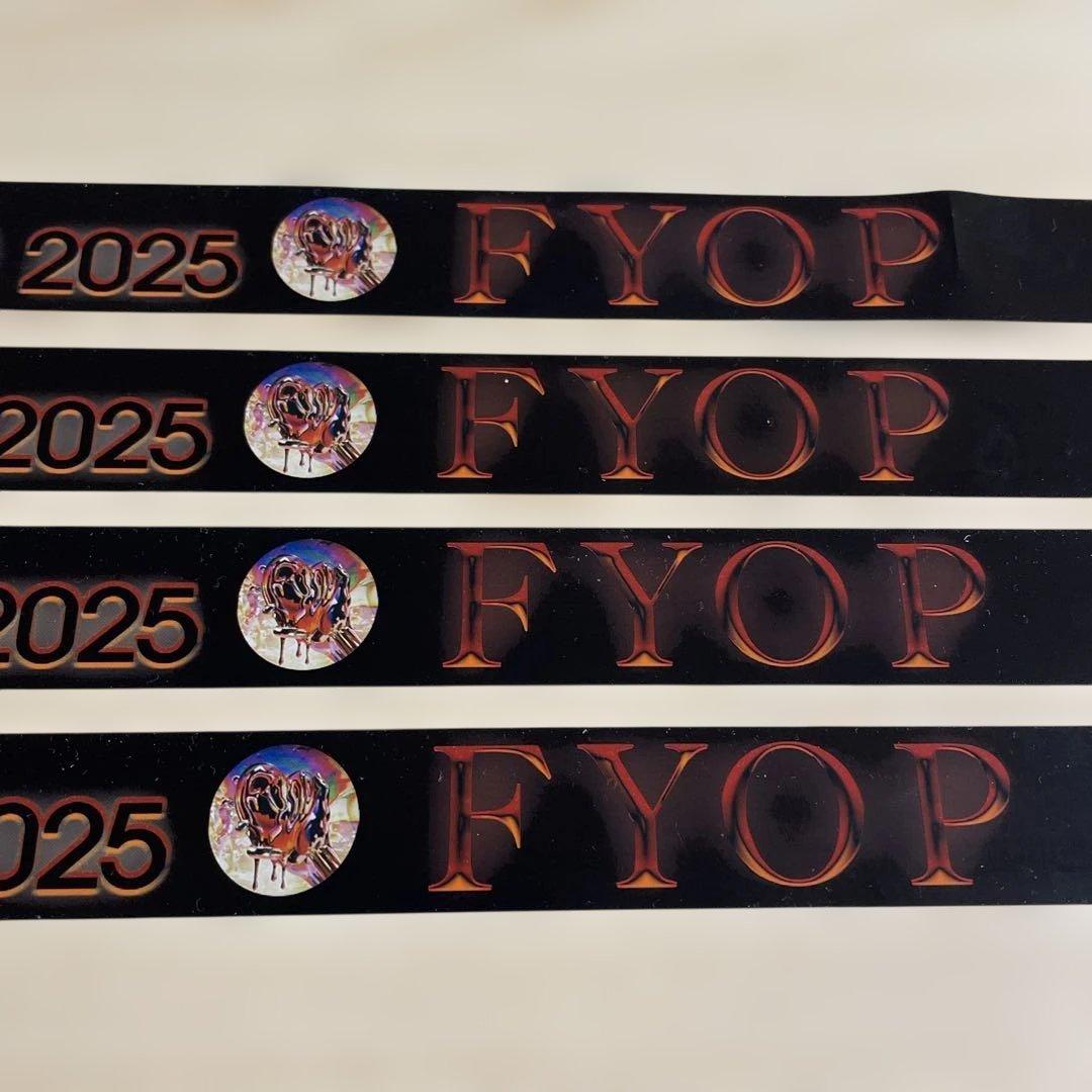 B'z LIVE-GYM 2025 FYOP銀テープ - メルカリ