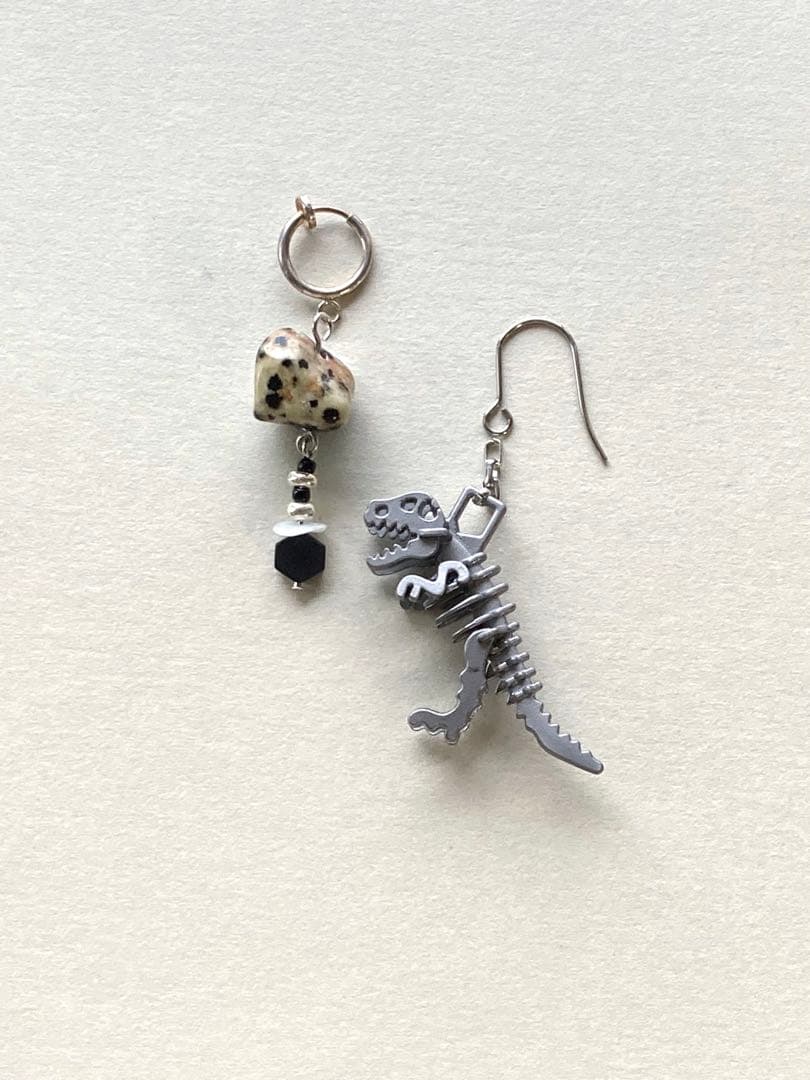 no.239 岩場のTyrannosaurus 一点物