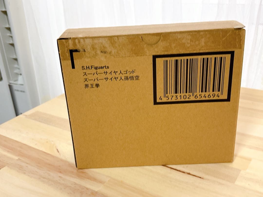 S.H.Figuartsスーパーサイヤ人ゴッドスーパーサイヤ人　孫悟空 界王拳