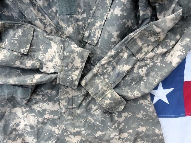 米軍実物 ACU エアクルー ジャケット M-R ヘリクルー A2CU 708 - メルカリ