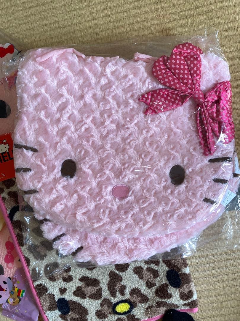 ハローキティ　レアアイテム　豹柄　バスマット　クッション　計6点