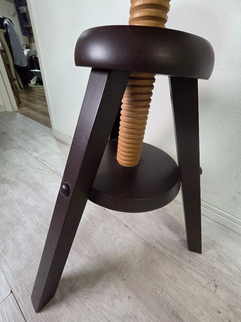 ダークブラウン 木製スツール 高さ59cm