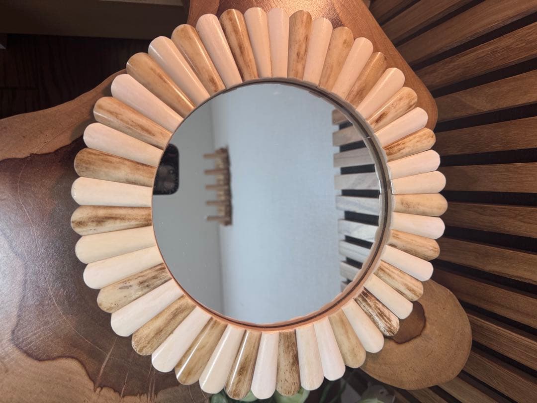 【値段交渉不可】円形木製壁掛け鏡 直径約30cm