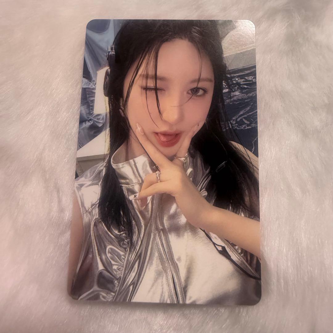 IVE ガウル トレカ - メルカリ