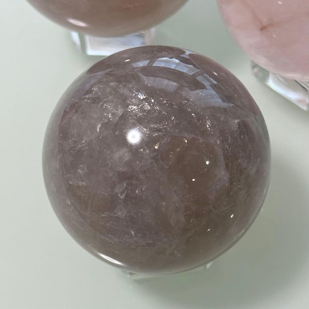 ブルーローズクォーツ　グレー　スフィア　53mm マダガスカル産　天然石