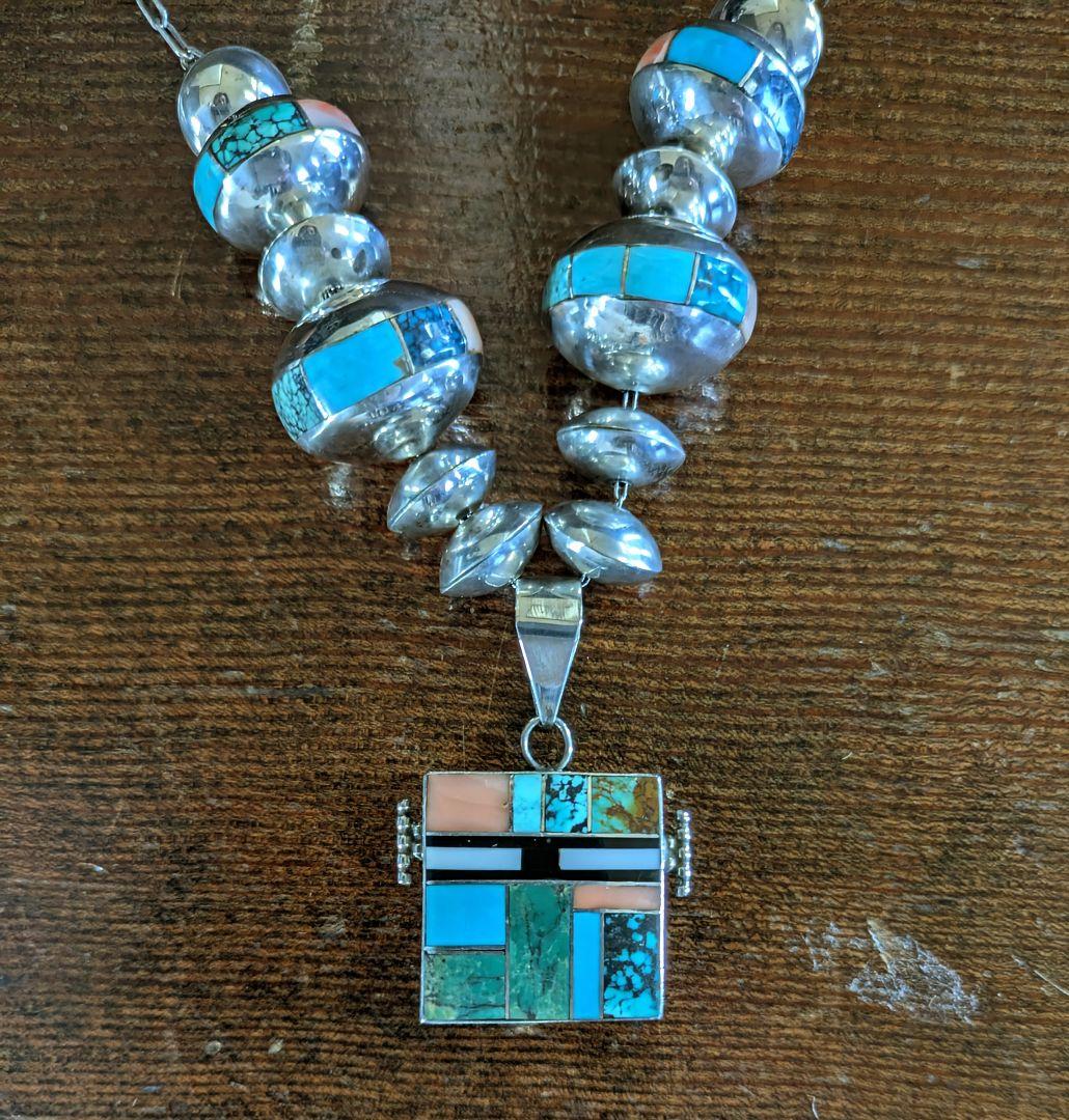 インディアンジュエリー　ズニ族ターコイズ シルバーネックレス