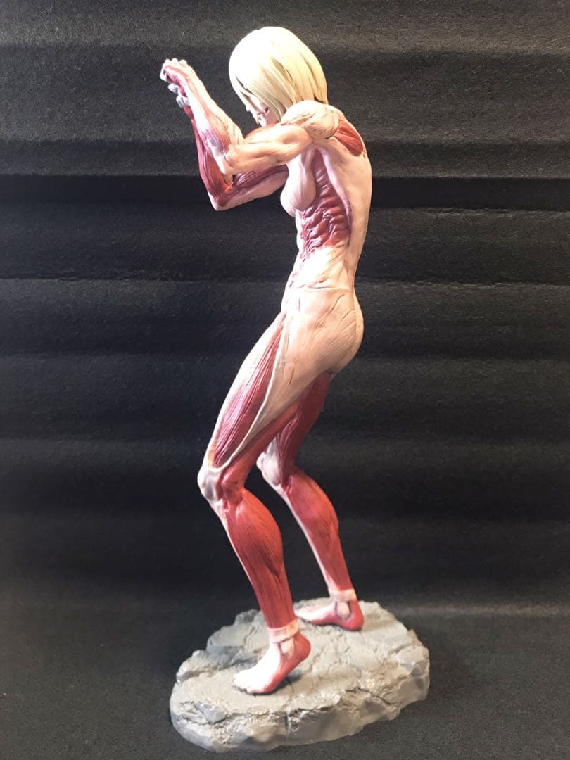 一番くじ 女型の巨人 MEGAIMPACT フィギュア