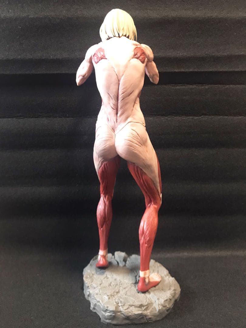 一番くじ 女型の巨人 MEGAIMPACT フィギュア