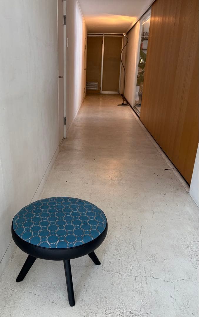 ミナペルホネン“タンバリン／本革で設えたスツール②”