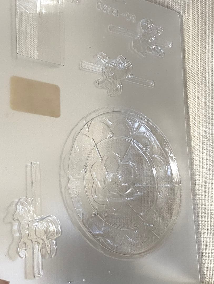 〈未使用〉輸入　立体チョコレート型