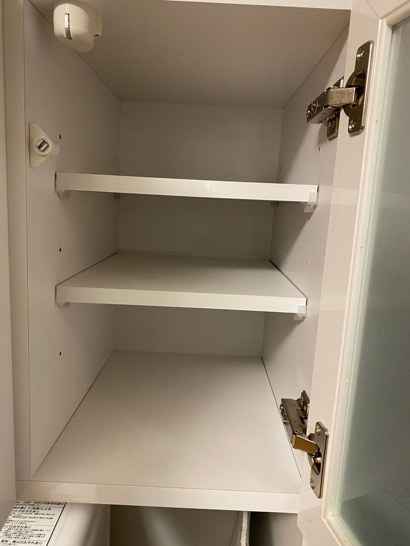 ⭐︎引取限定⭐︎食器棚（耐震突っ張りポール付き）