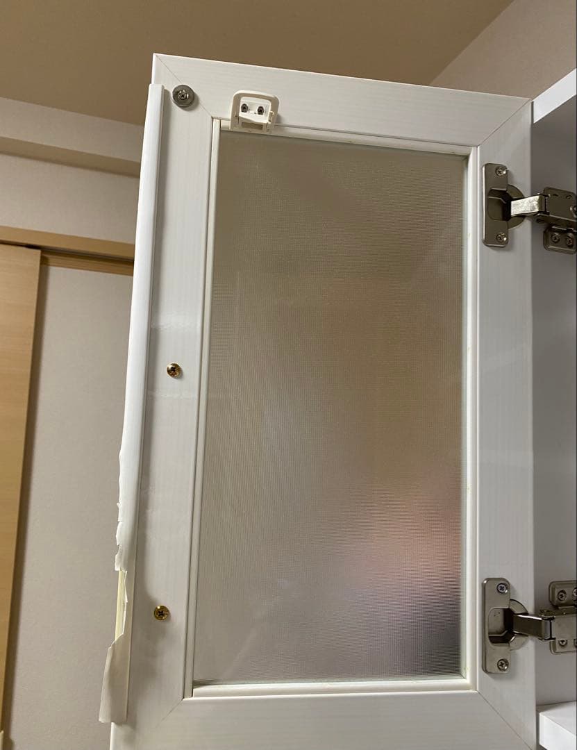 ⭐︎引取限定⭐︎食器棚（耐震突っ張りポール付き）