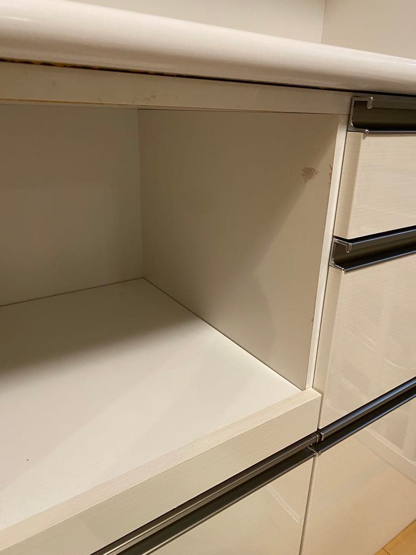 ⭐︎引取限定⭐︎食器棚（耐震突っ張りポール付き）