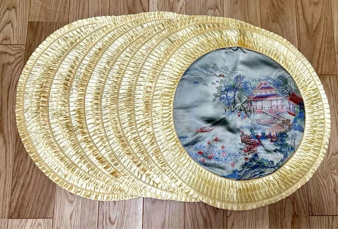 新品❗️レトロ中国シルク丸イエロー刺繍風景画 デザイン クッションカバー8枚セット