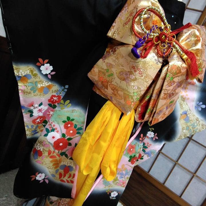 7歳向け・化繊・未使用品・お着物のセット