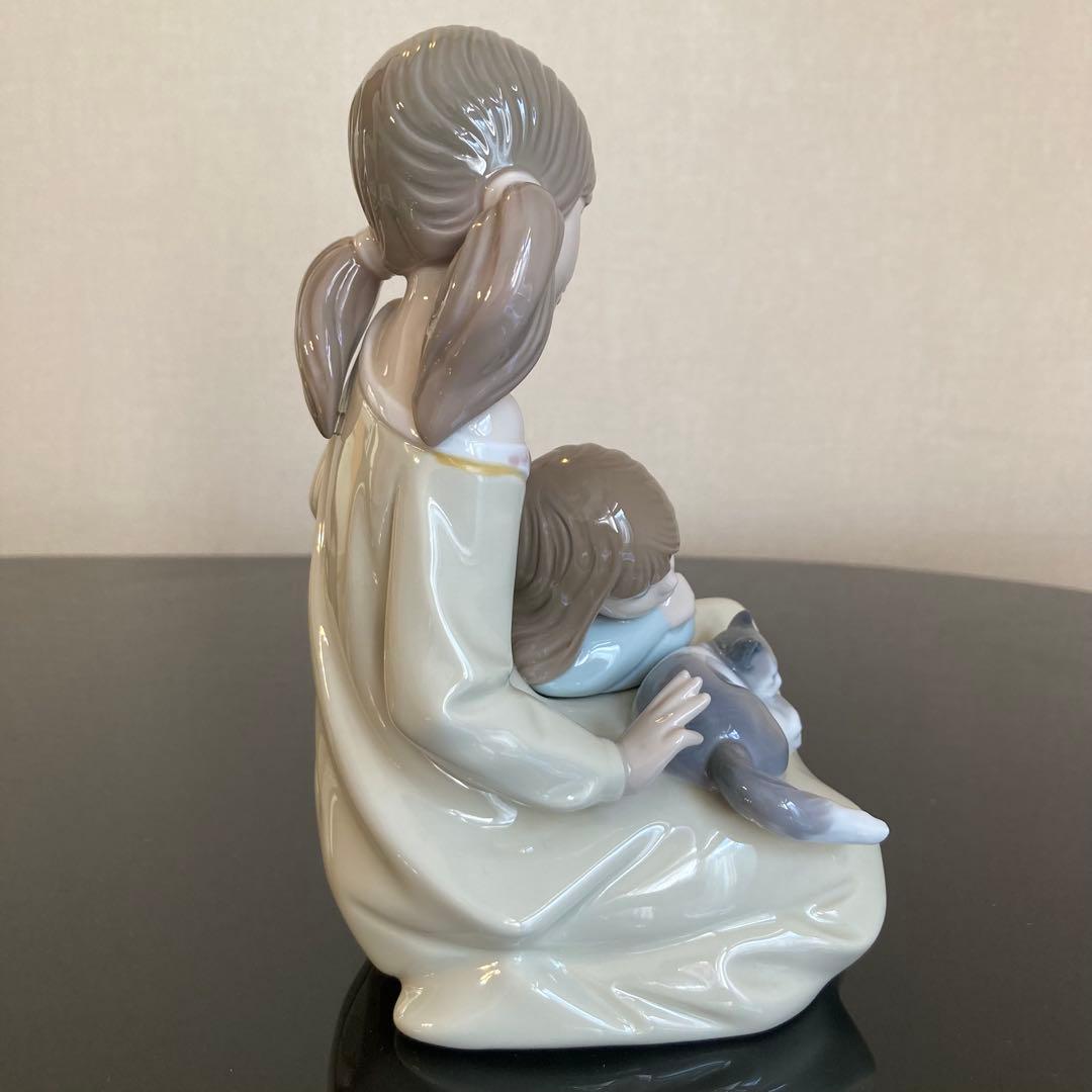 himeeさま専用リヤドロ リトルシスター フィギュリン - メルカリ