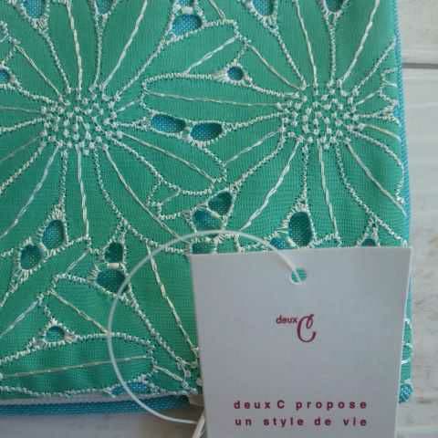 deux C propoose un style de vie クッションカバー